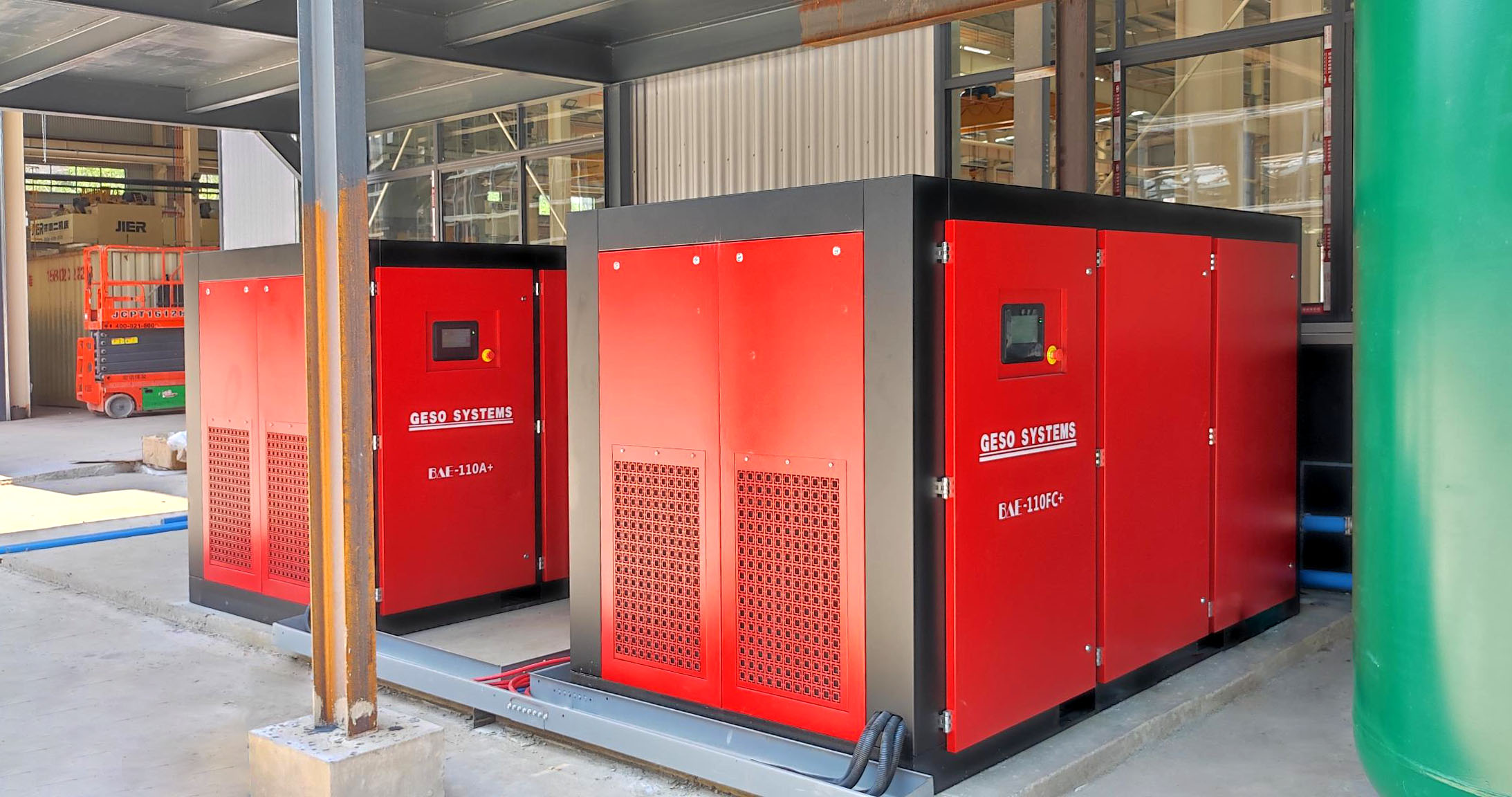 Kompresor udara mbantu industri petrokimia entuk produksi sing efisien lan operasi sing aman.